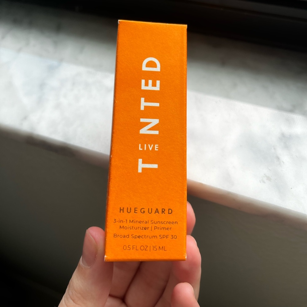 5 for $25🌴 NWT Live Tinted Hueguard 3-in-1